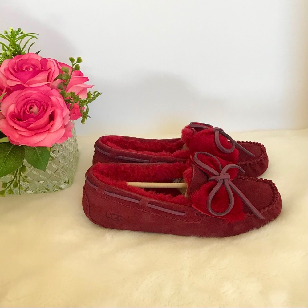 UGG Dakota Double Bow Moccasin - Picture 5 of 12